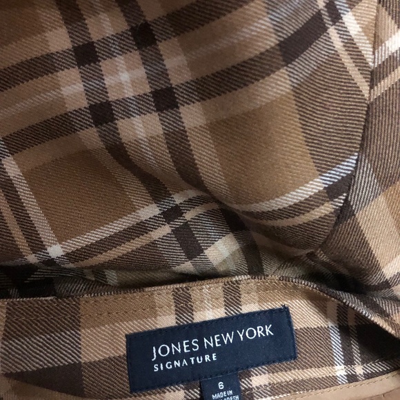 Jones New York camel plaid and cream fall aline length skirt - Picture 7 of 7